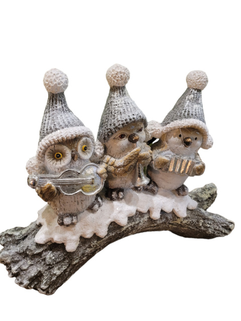 Trzy zimowe ptaszki ceramiczne z instrumentami na gałęzi (GB0462)